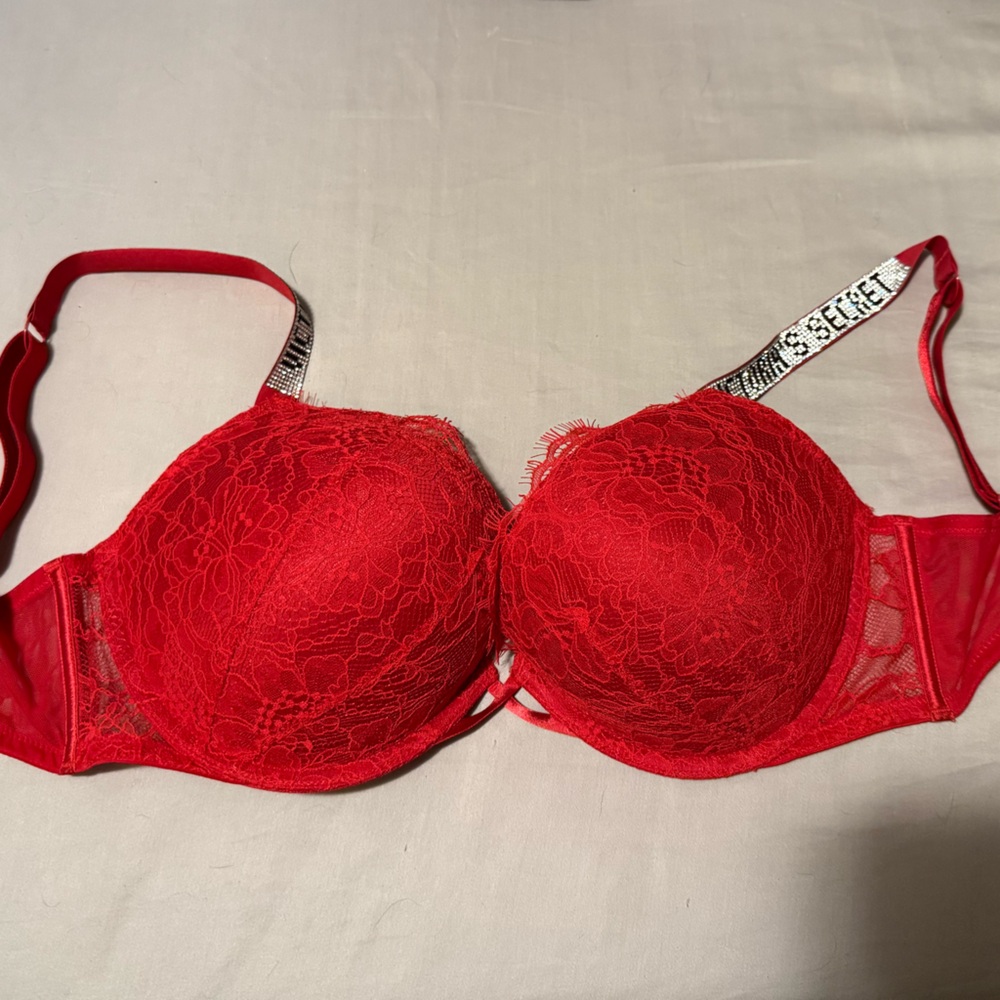 Victoria's Secret Red Underwire Bra with Lace